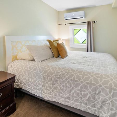 Pioneer Vacation Rentals - Pioneer North Suite Downtown アシュランド エクステリア 写真