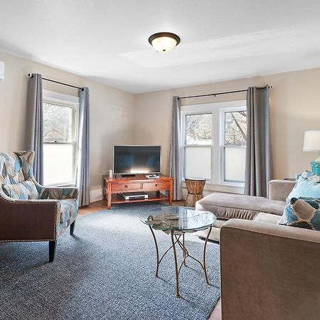 Pioneer Vacation Rentals - Pioneer North Suite Downtown アシュランド エクステリア 写真