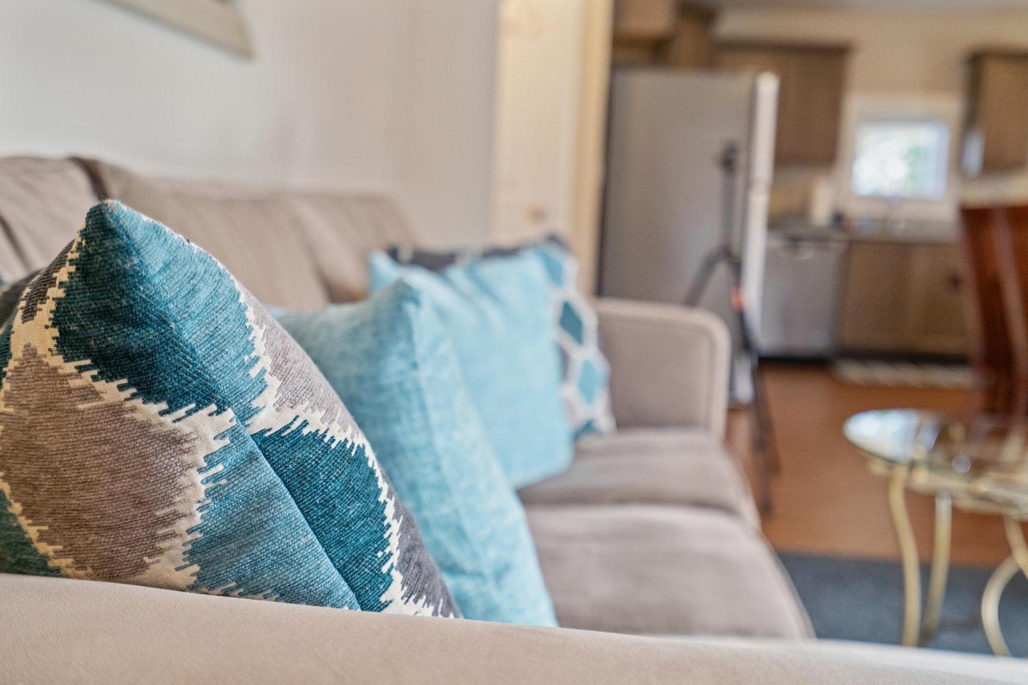 Pioneer Vacation Rentals - Pioneer North Suite Downtown アシュランド エクステリア 写真